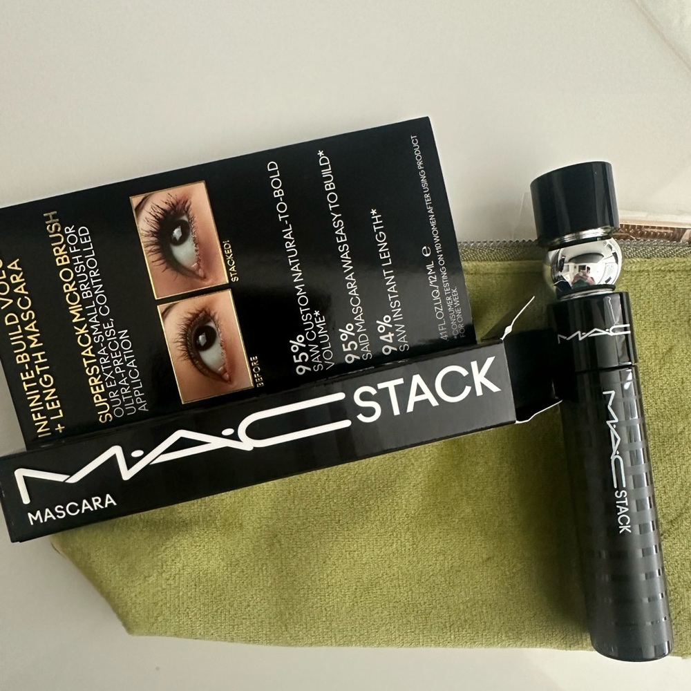 MAC Stack Mascara - Black Stack Color-Micro Brush